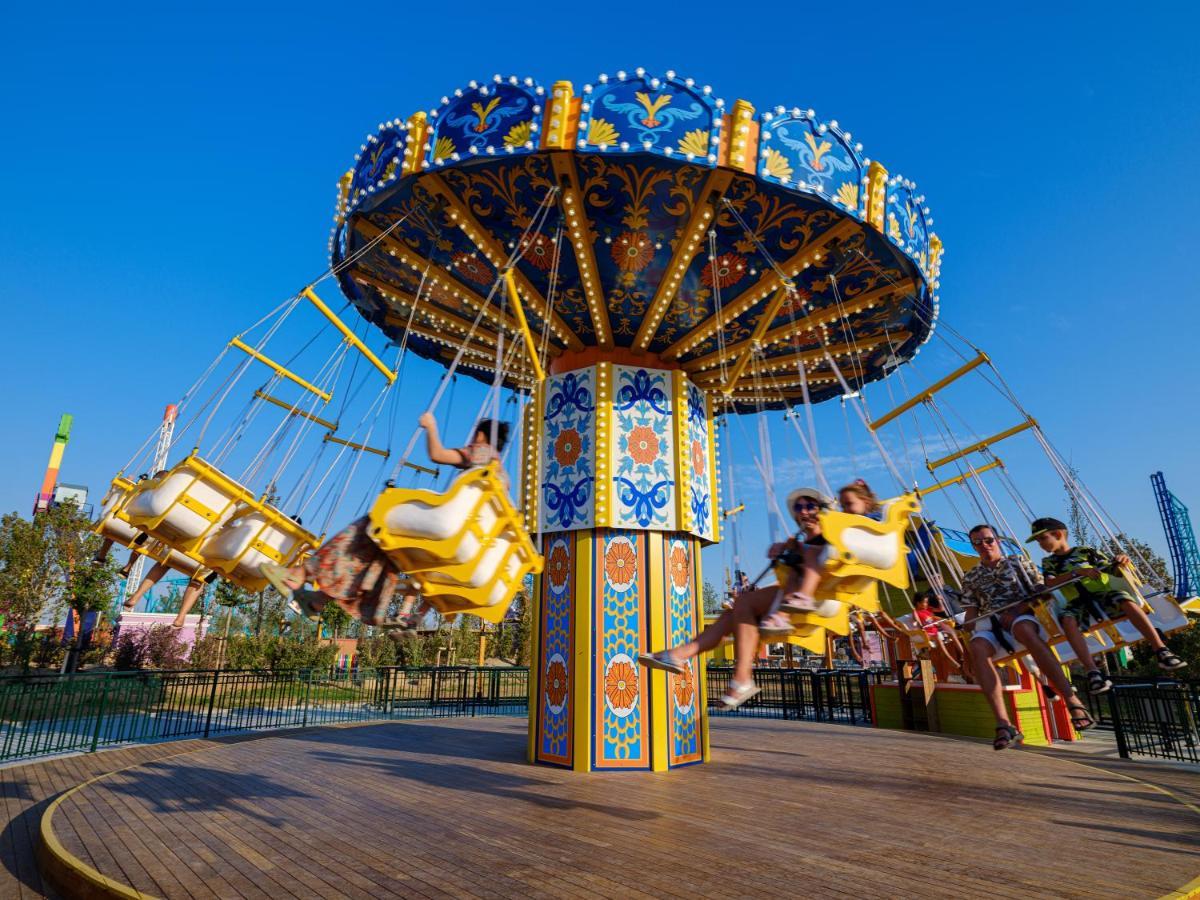 Rixos Water World Aktau - Theme Park Free Access Hotell Exteriör bild